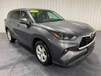 2022 Toyota Highlander LE 