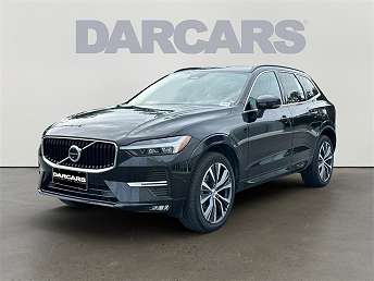2022 Volvo XC60 B5 Momentum 