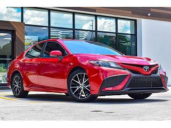 2023 Toyota Camry SE 