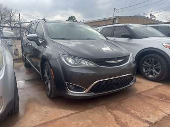 2017 Chrysler Pacifica Limited 