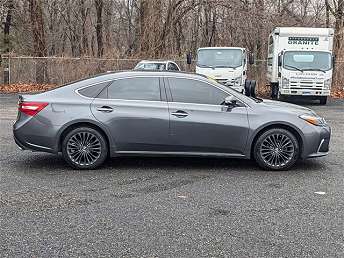 Gray Toyota Avalon Sedan 2017