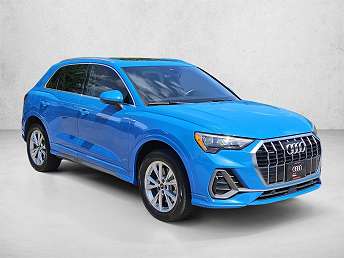 2022 Audi Q3 Premium 