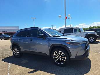 2025 Toyota Corolla Cross XLE 