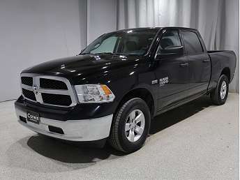 2023 Ram 1500 SLT 