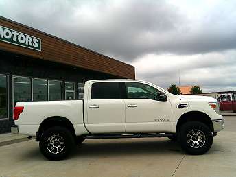 2017 Nissan Titan S 