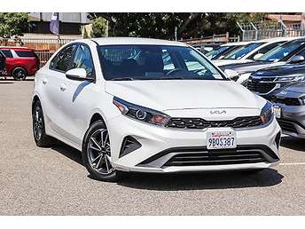2022 Kia Forte LXS 