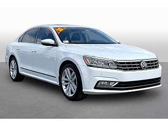 2018 Volkswagen Passat SEL 