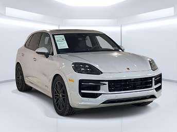 2025 Porsche Cayenne GTS 