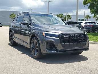 2025 Audi Q7 Premium Plus 