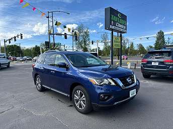 2017 Nissan Pathfinder SL 