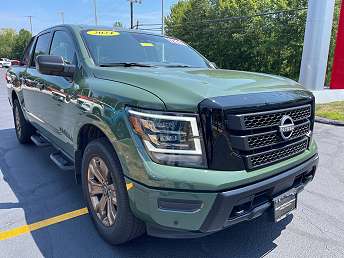 2024 Nissan Titan SV 