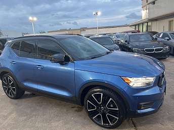 2020 Volvo XC40 T5 R-Design 