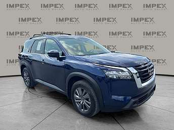 2025 Nissan Pathfinder SV 