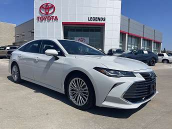 Gray Toyota Avalon Sedan 2022