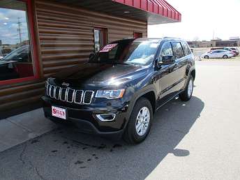 2020 Jeep Grand Cherokee Laredo 