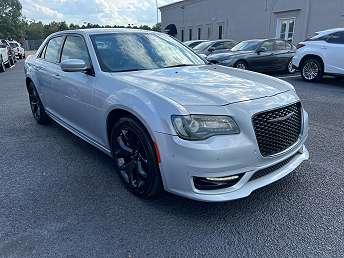 2023 Chrysler 300 Touring 