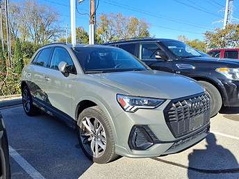 2024 Audi Q3 Premium 