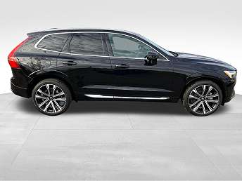 2023 Volvo XC60 B6 Ultimate 
