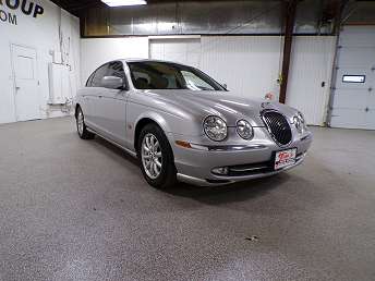 Jaguar S-Type Sedan 2002