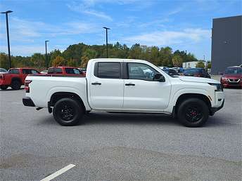 2022 Nissan Frontier S 