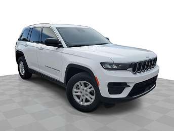 2022 Jeep Grand Cherokee Laredo 