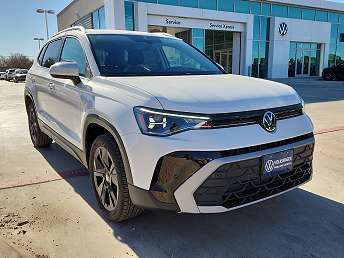 2025 Volkswagen Taos SE 