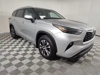 2025 Toyota Highlander XLE