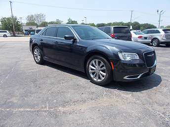 2018 Chrysler 300 Touring 