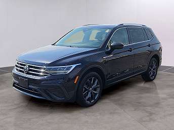 Black 2022 Volkswagen Tiguan SUV
