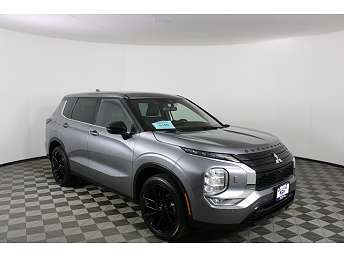 2023 Mitsubishi Outlander Black Edition 