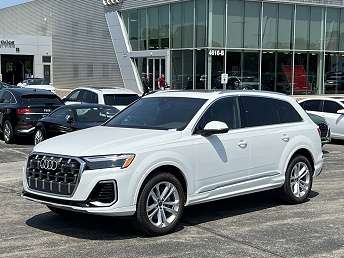 2025 Audi Q7 Premium Plus 