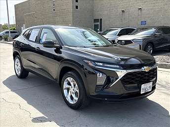 Black Chevrolet Trax SUV 2024