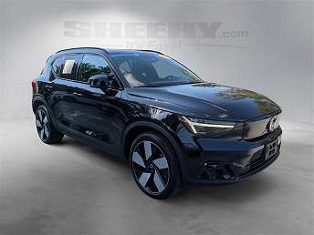 2024 Volvo XC40 P8 Plus 