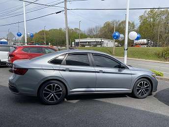 2022 Volkswagen Jetta Sport 