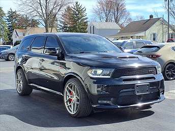 Black Dodge Durango SRT 2018