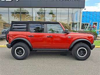 Red Ford Bronco SUV 2022