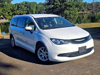 2017 Chrysler Pacifica Touring 