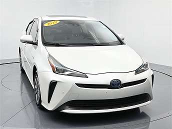 2019 Toyota Prius XLE 