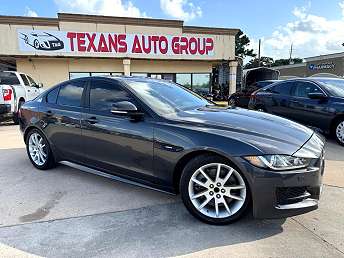 2017 Jaguar XE R-Sport 
