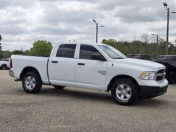 2023 Ram 1500 SLT 