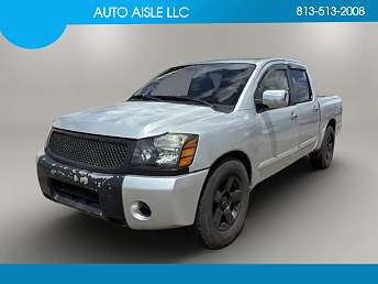 Nissan Titan Pickup 2004