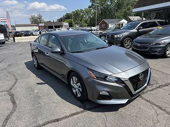 2022 Nissan Altima S 