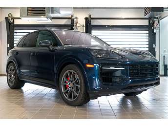 2025 Porsche Cayenne S 