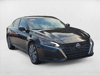2024 Nissan Altima SL 