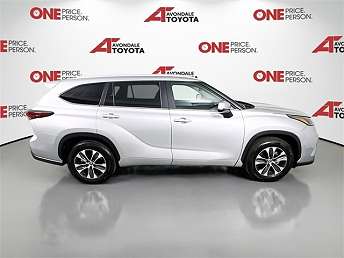 2025 Toyota Highlander XLE