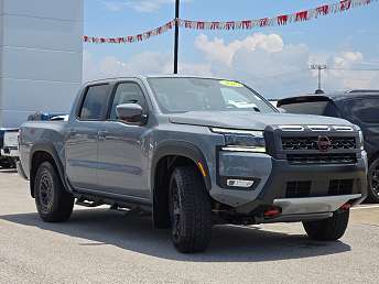 2025 Nissan Frontier PRO-4X 
