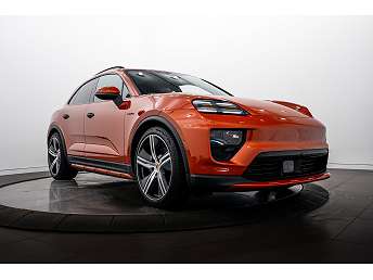 2025 Porsche Macan  