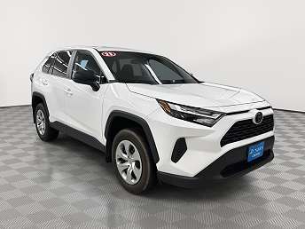 2023 Toyota RAV4 LE 