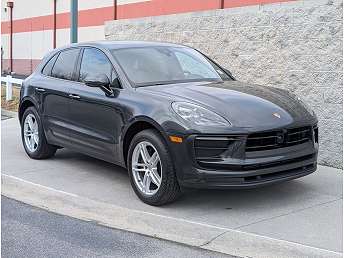 2022 Porsche Macan  