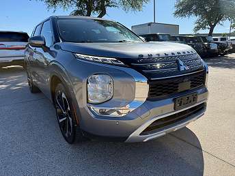 Used 2022 Mitsubishi Outlander SE for Sale Near Me - CARFAX
